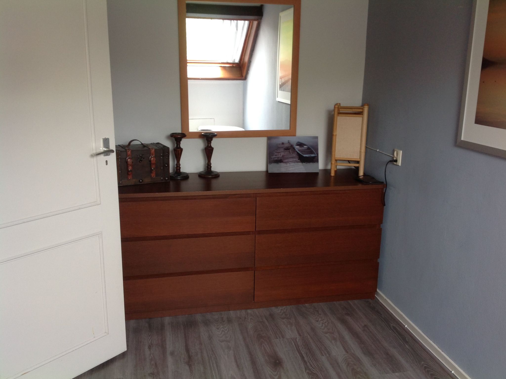 Mit Garten, Grill und Terrasse-Drinnen