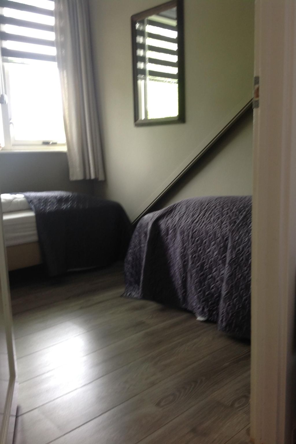 Mit Garten, Grill und Terrasse-Drinnen