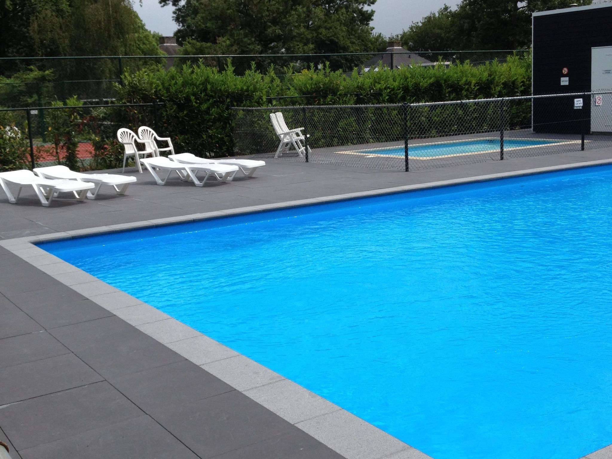 Mit Garten, Grill und Terrasse