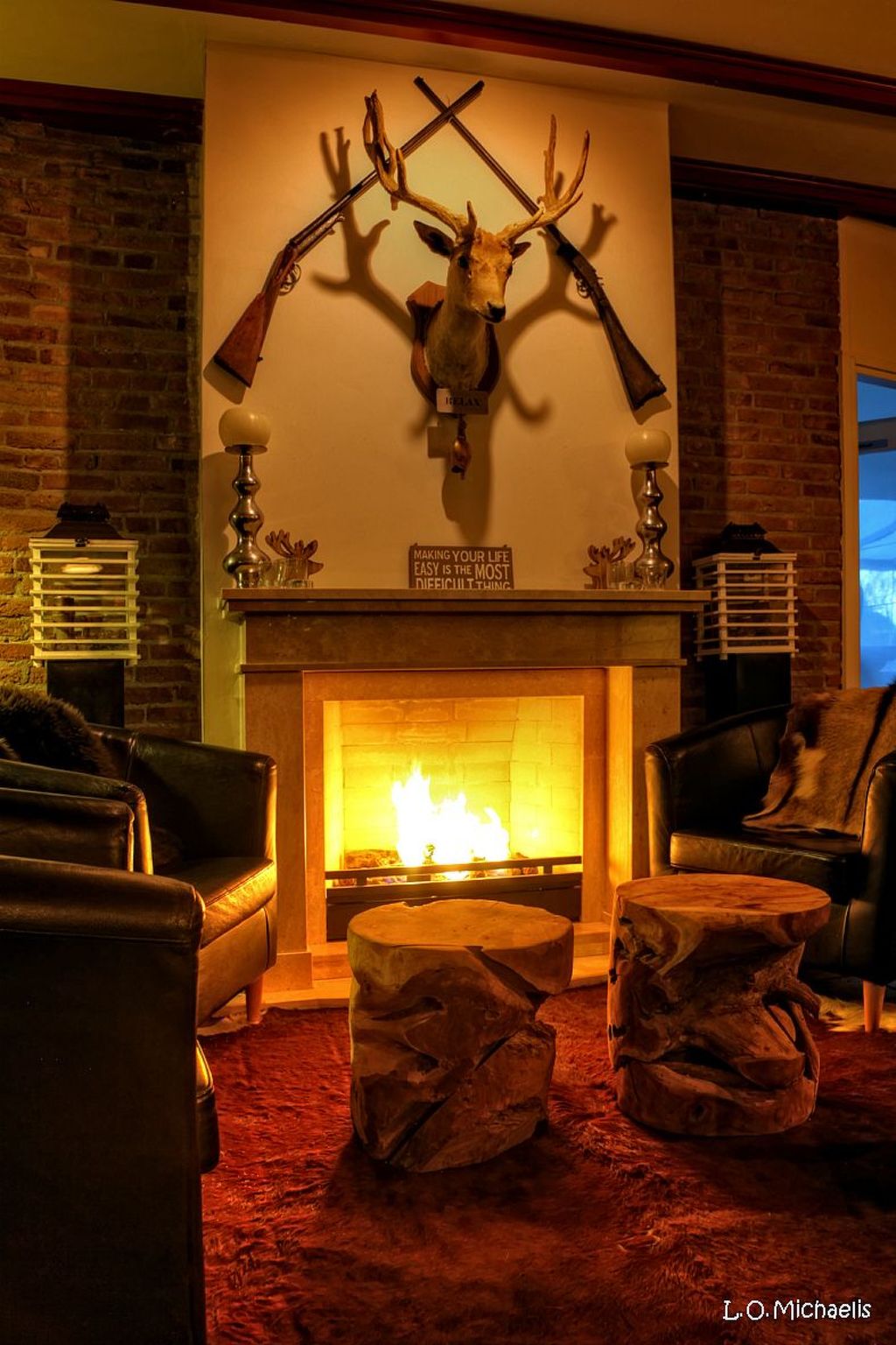 Mit Garten, Grill und Terrasse-Drinnen