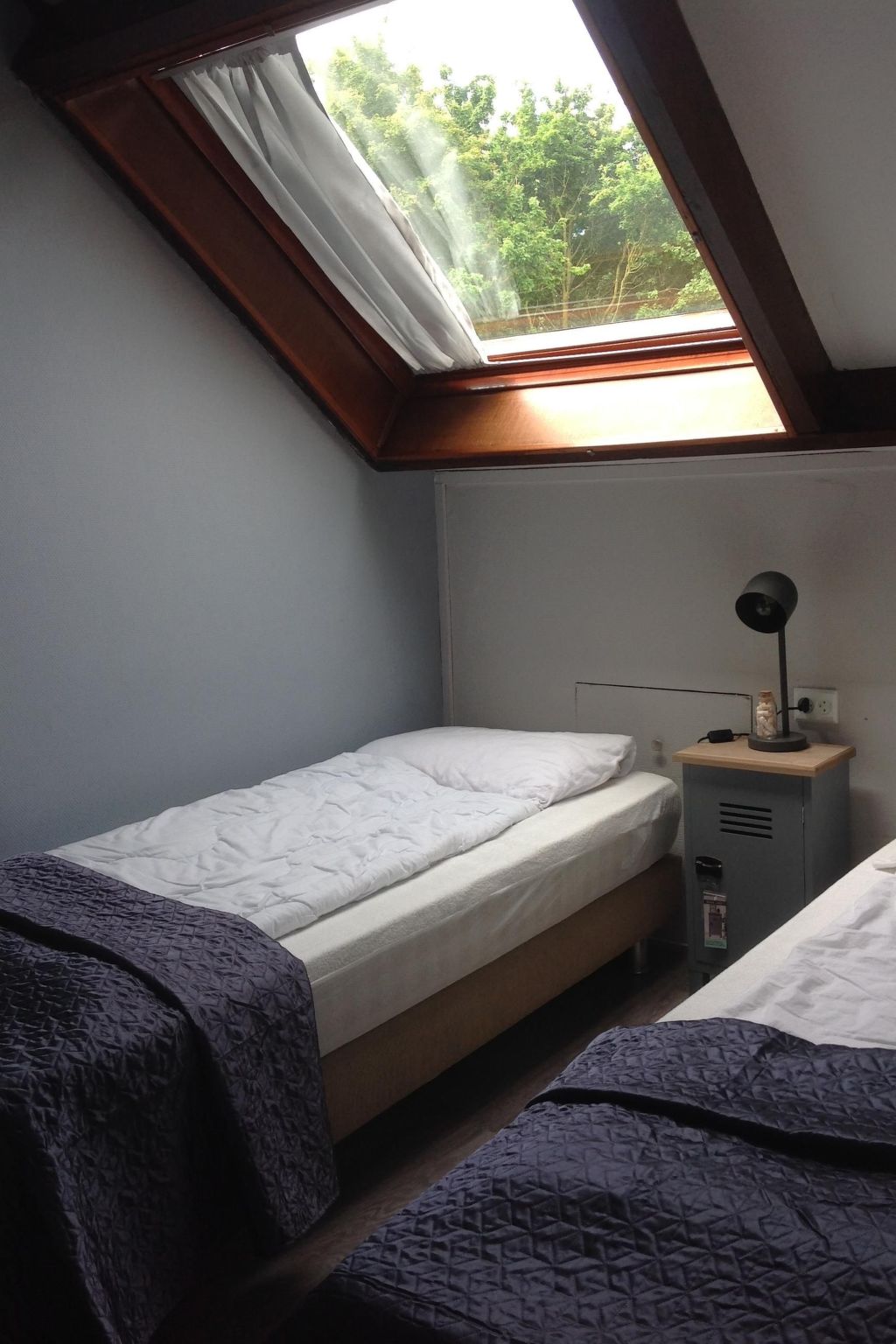 Mit Garten, Grill und Terrasse-Drinnen