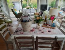 Schöne Familien-Ferienwohnung in Zeeland