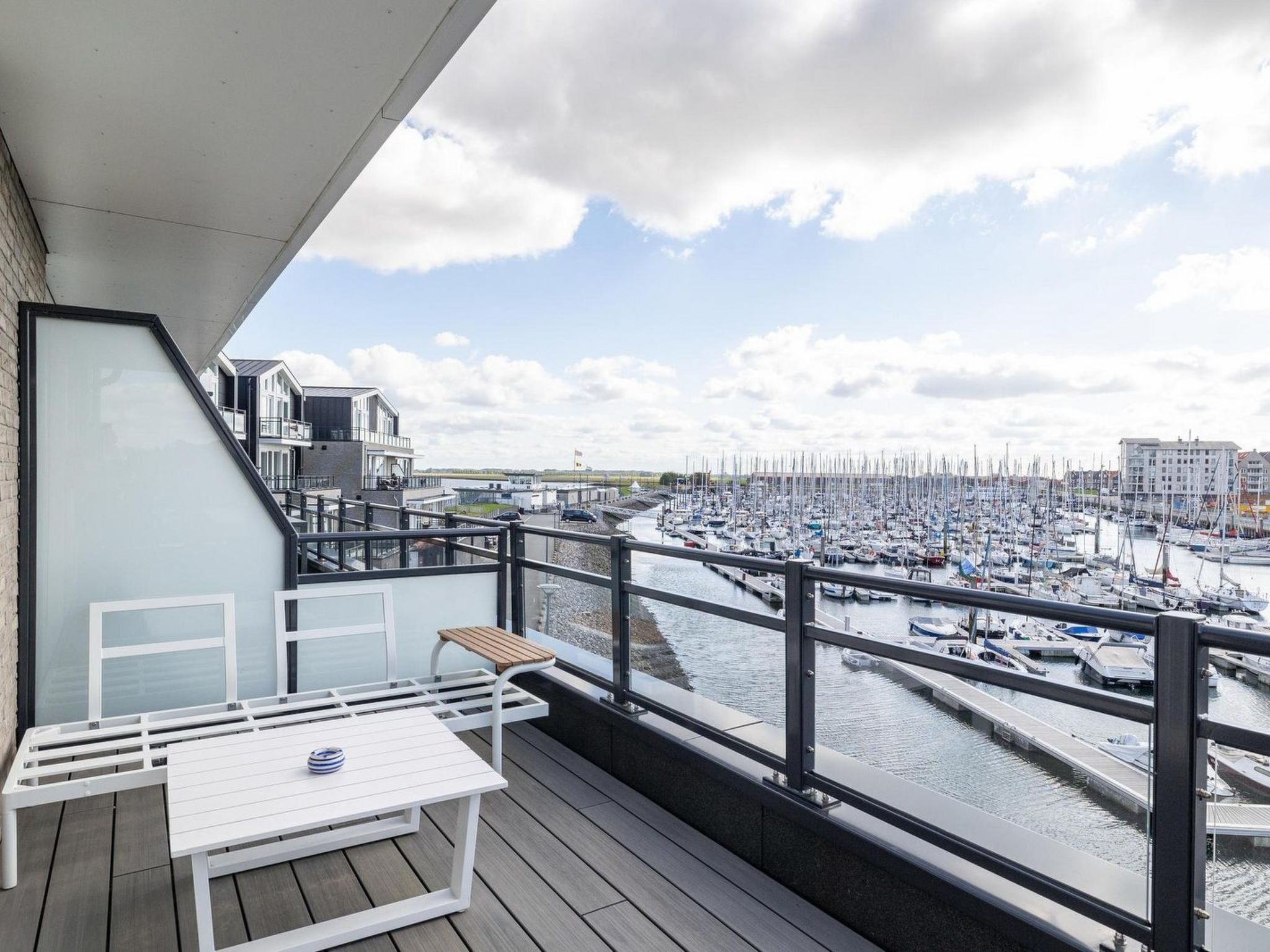 Oasis Oceani - Buiten