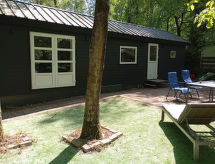 Modern chalet aan golfbaan in Brabantse natuur - rust & comfort voor 4 - thumbnail 1