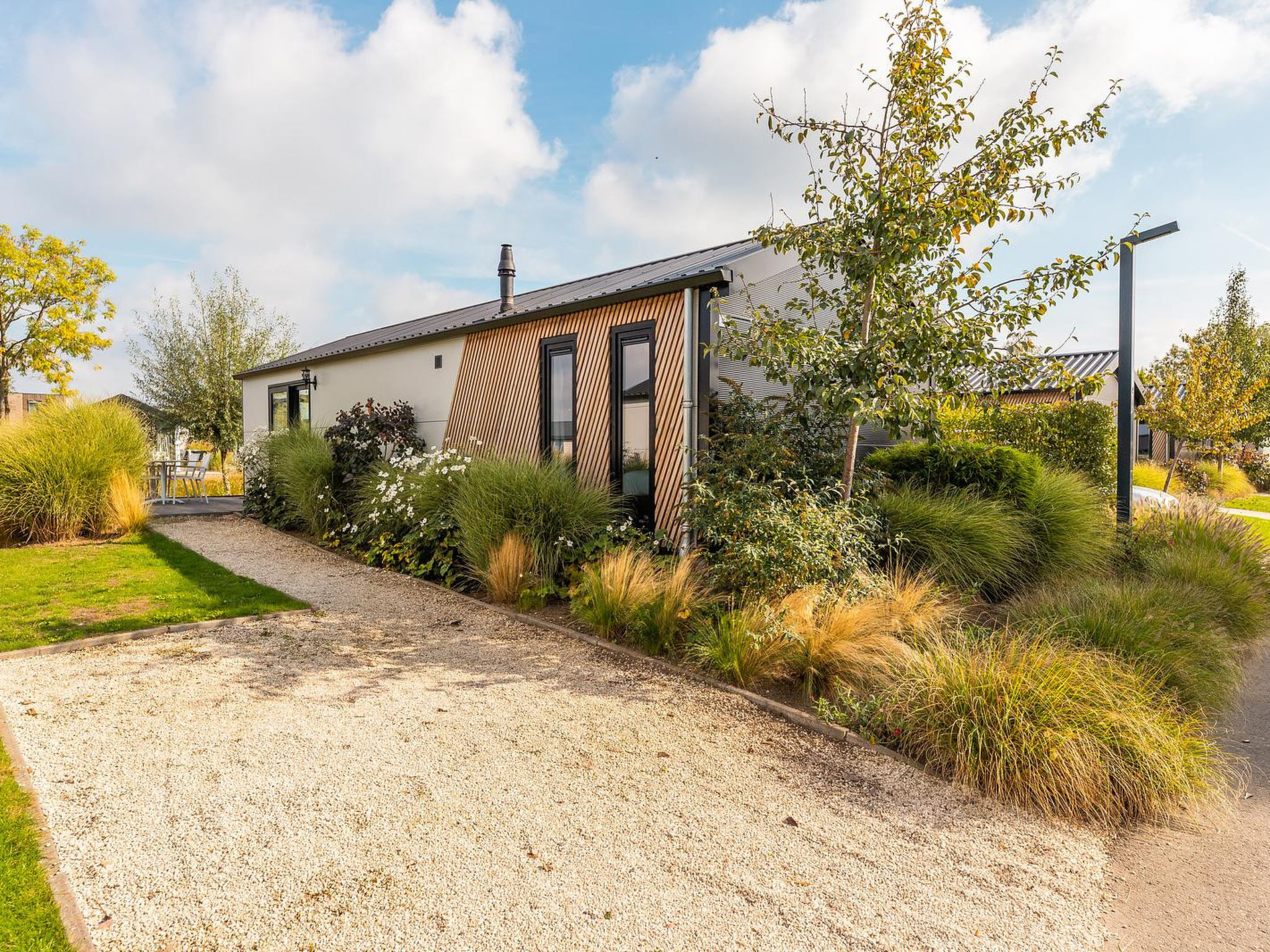 Sfeervolle chalet voor 4 personen in Vakantiepark aan de Maas - gezellig, comfortabel en ideaal voor een ontspannen verblijf in de natuur.

Drielse lande 4 personen is een gezellige en volledig uitger..