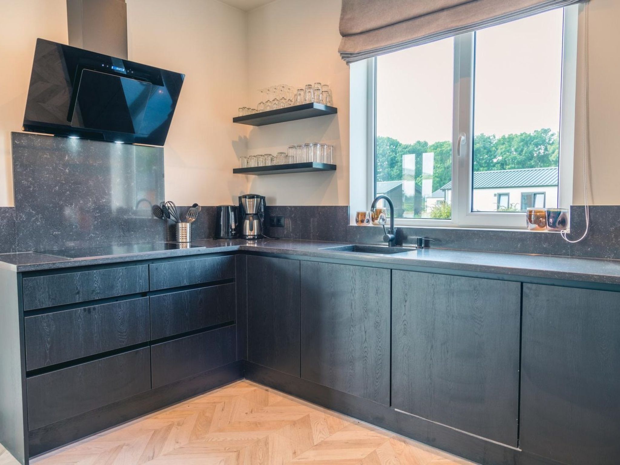 Aan de Maas - Maas Villa Waterzicht Sauna | 10p - Draußen
