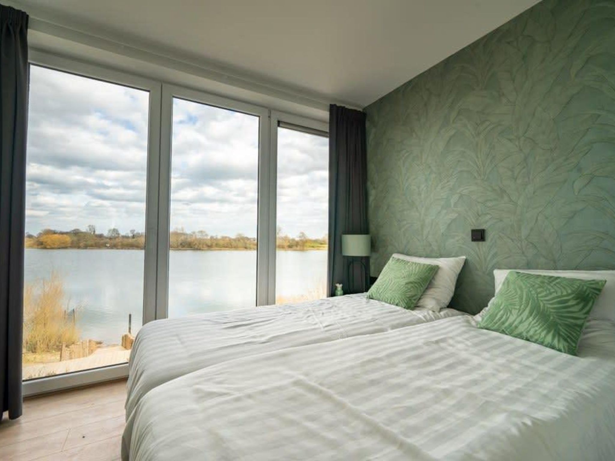 Aan de Maas - Maas Villa Waterzicht Sauna | 10p - Draußen
