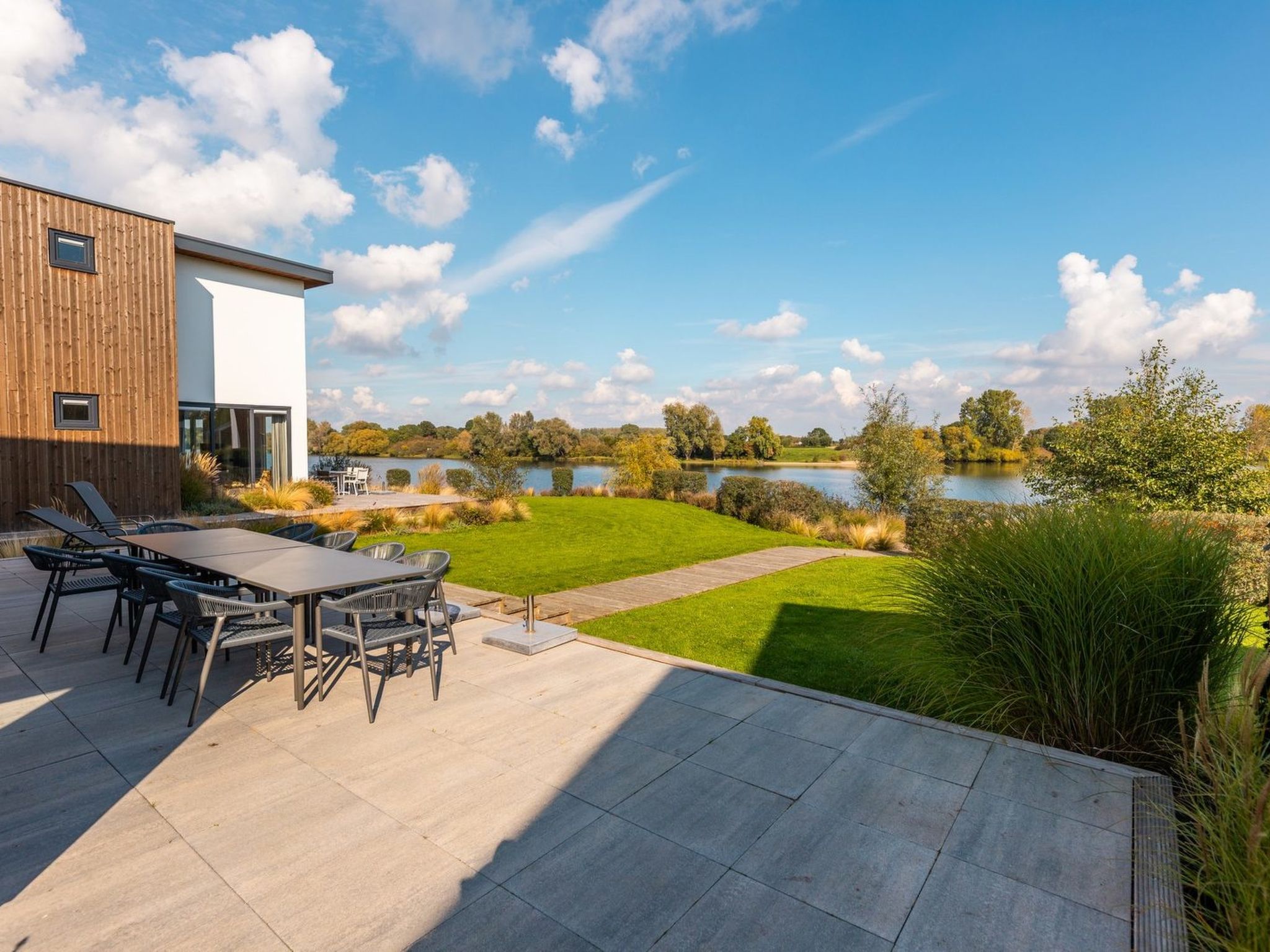 Aan de Maas - Maas Villa Waterzicht Sauna | 10p - Draußen
