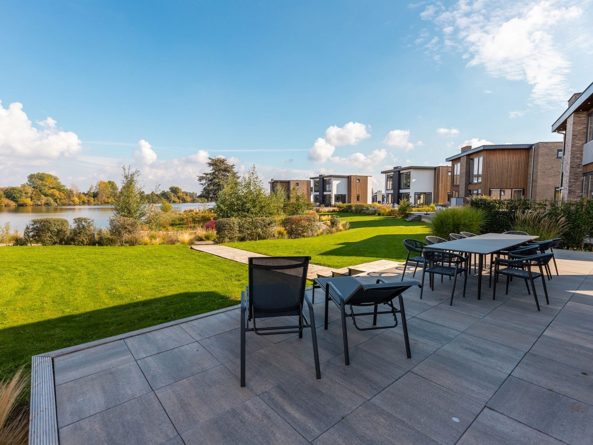 Aan de Maas - Maas Villa Waterzicht Sauna | 10p - Draußen