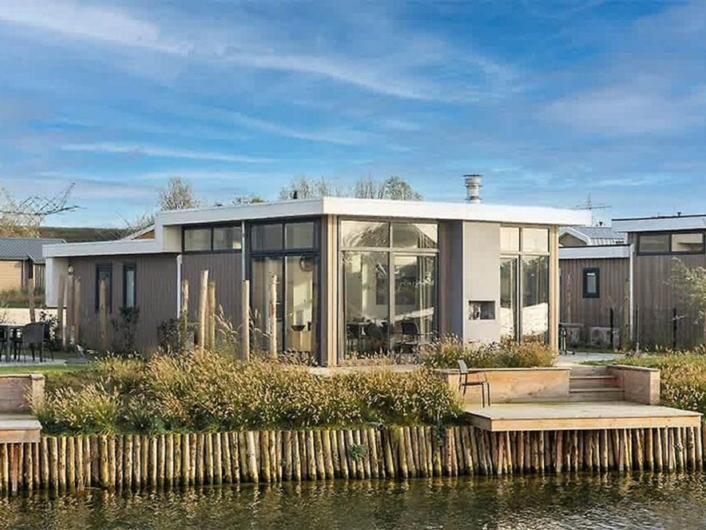 Vakantiehuis Pavilion Waterfront 8 in Nederland