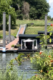 Maasterp: Luxe woonboot aan het water in het Limburgse Maasplassengebied - thumbnail 2