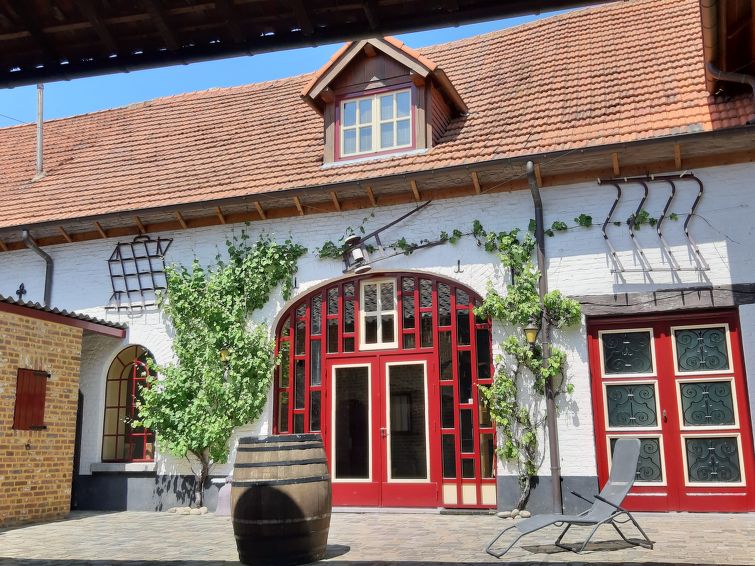 Search and Stay Destinations. Holiday Rentals in Elsloo, Stein - Limburg - Netherlands