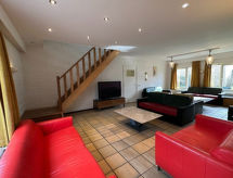 Luxe groepsbungalow aan golfbaan in het Limburgse heuvelland voor 19 personen - thumbnail 3
