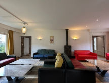 Luxe groepsbungalow aan golfbaan in het Limburgse heuvelland voor 19 personen - thumbnail 2