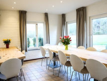 Groepsbungalow aan 9-holes golfbaan in Zuid-Limburg voor 15 personen - thumbnail 6