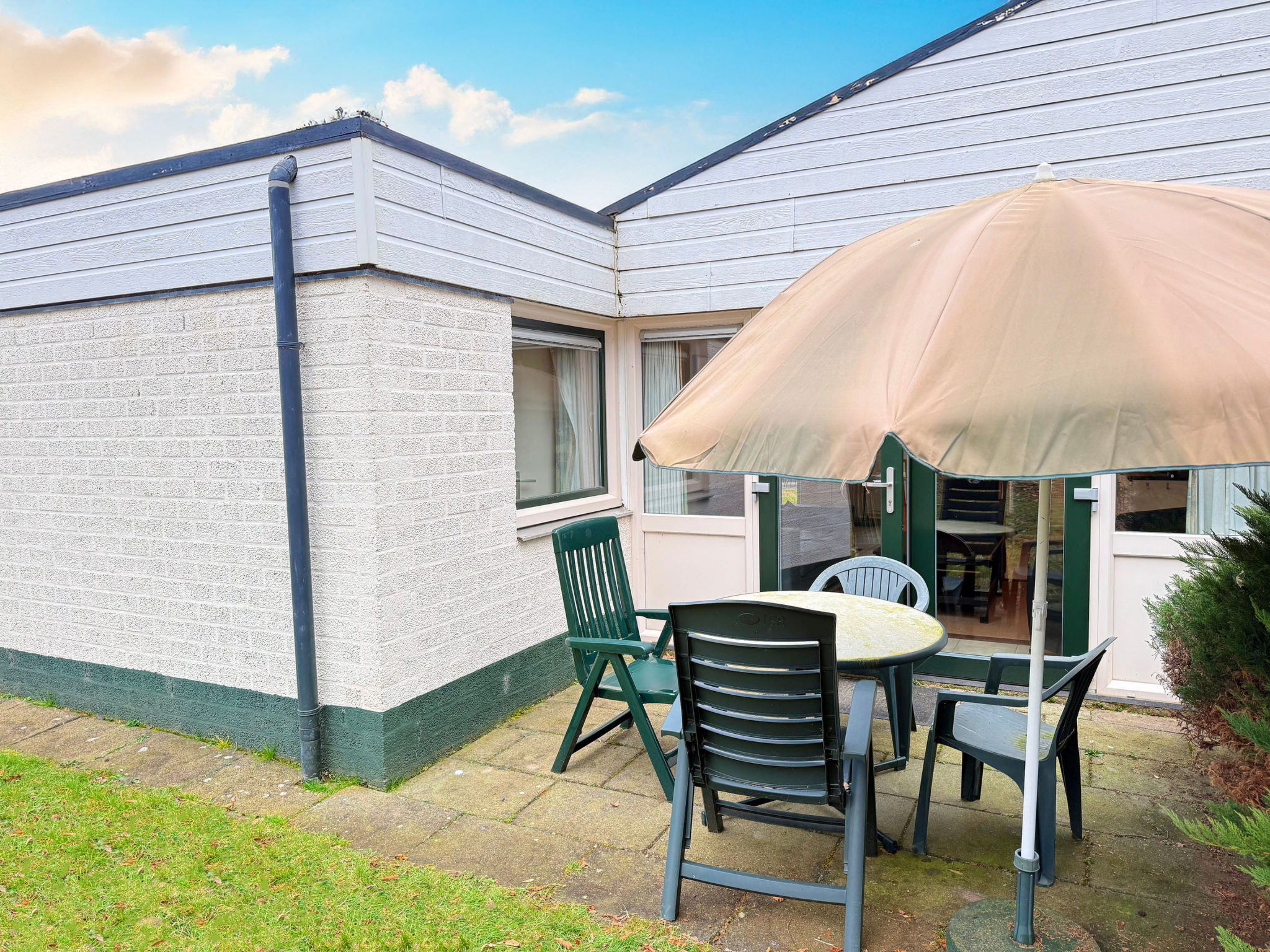 Bungalowpark Simpelveld - Schakel 6 — Terrace (2 of 14)