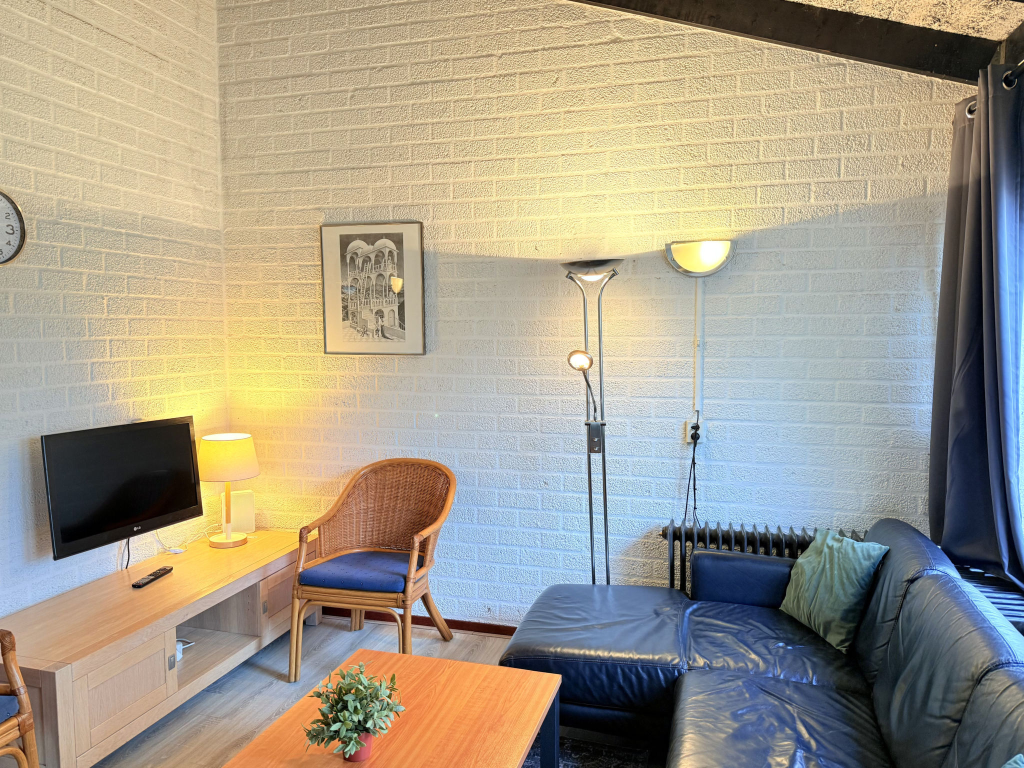 Bungalowpark Simpelveld - Schakel 15 — Living Room (5 of 12)