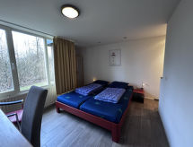 Vrijstaande bungalow met tuin aan 18-holes golfbaan in Zuid-Limburg - thumbnail 5