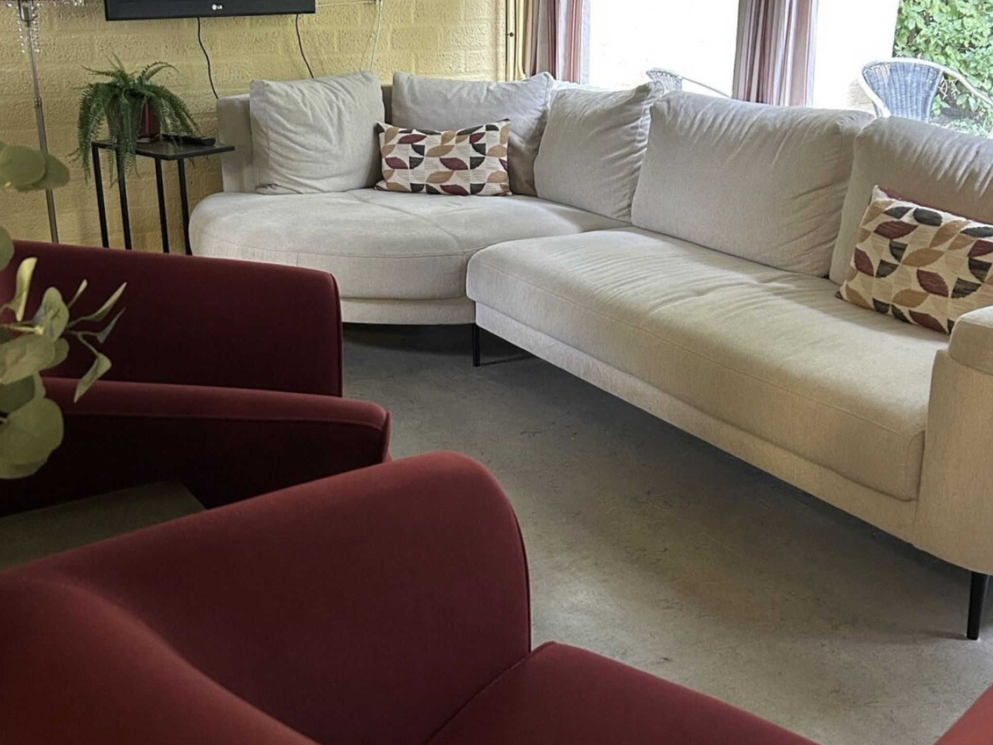 Bungalowpark Simpelveld - Alpha 89 — Living Room (4 of 10)