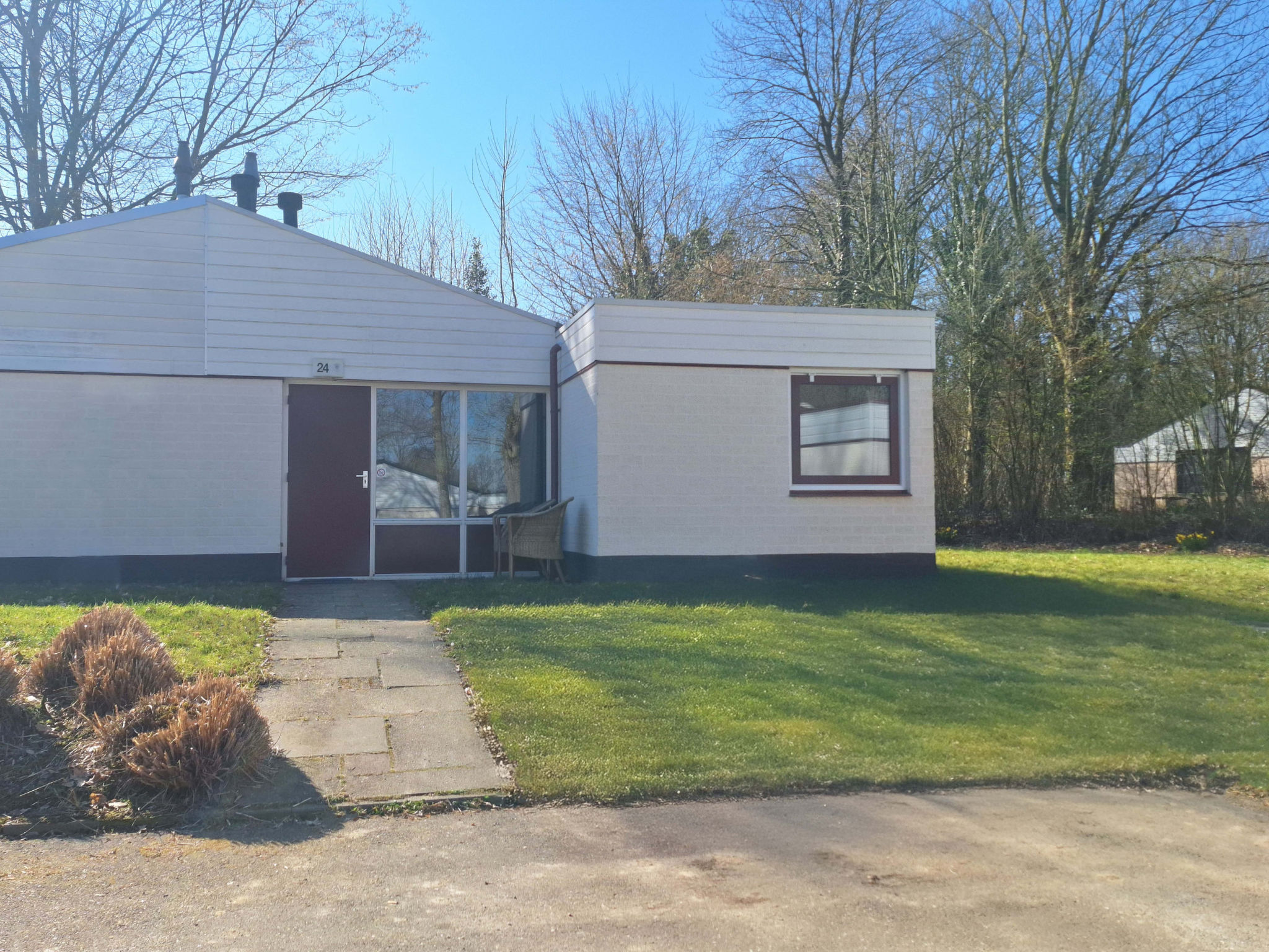 Gezellig en charmant bungalowhuisje in Simpelveld

Dit gezellige en charmante appartement in Simpelveld is de perfecte thuis-weg-van-huis voor gezinnen, stellen en groepen vrienden die de prachtige re..