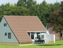 Luxe vakantiebungalow aan golfbaan in het Limburgse heuvelland - thumbnail 1