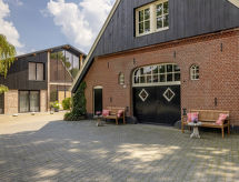 Familieboerderij in Losser: ruim vakantiehuis voor 14 personen op het platteland - thumbnail 6