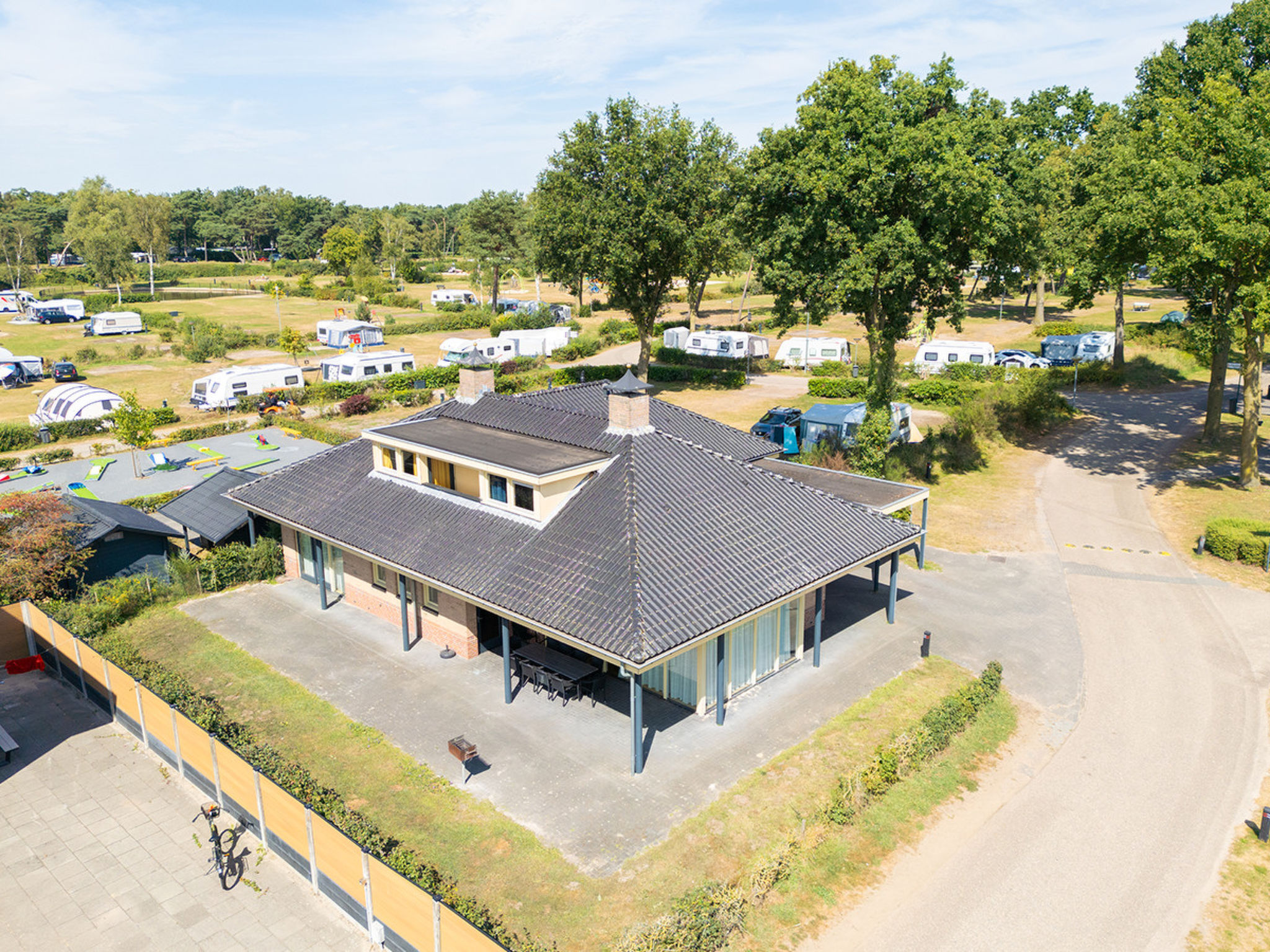 Camping De Molenhof - Familiehuis 10 personen