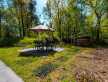 Esborg Lodge Hottub 6: Luxe wellnessvakantie in hartje Drenthe - thumbnail 3