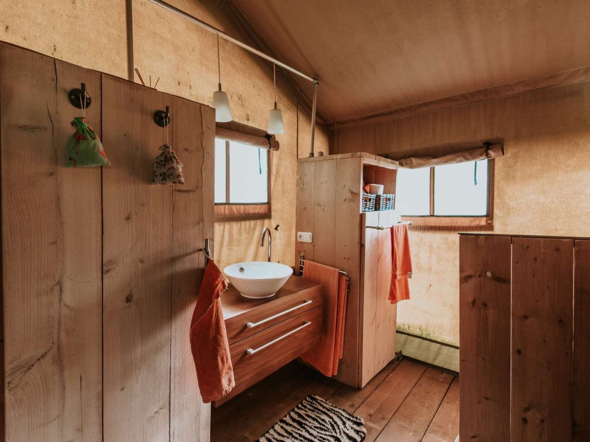 Kampari - Luxe Safaritent - Out of Africa - Buiten
