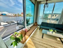 Harboursuite Woudsend incl. motorboot