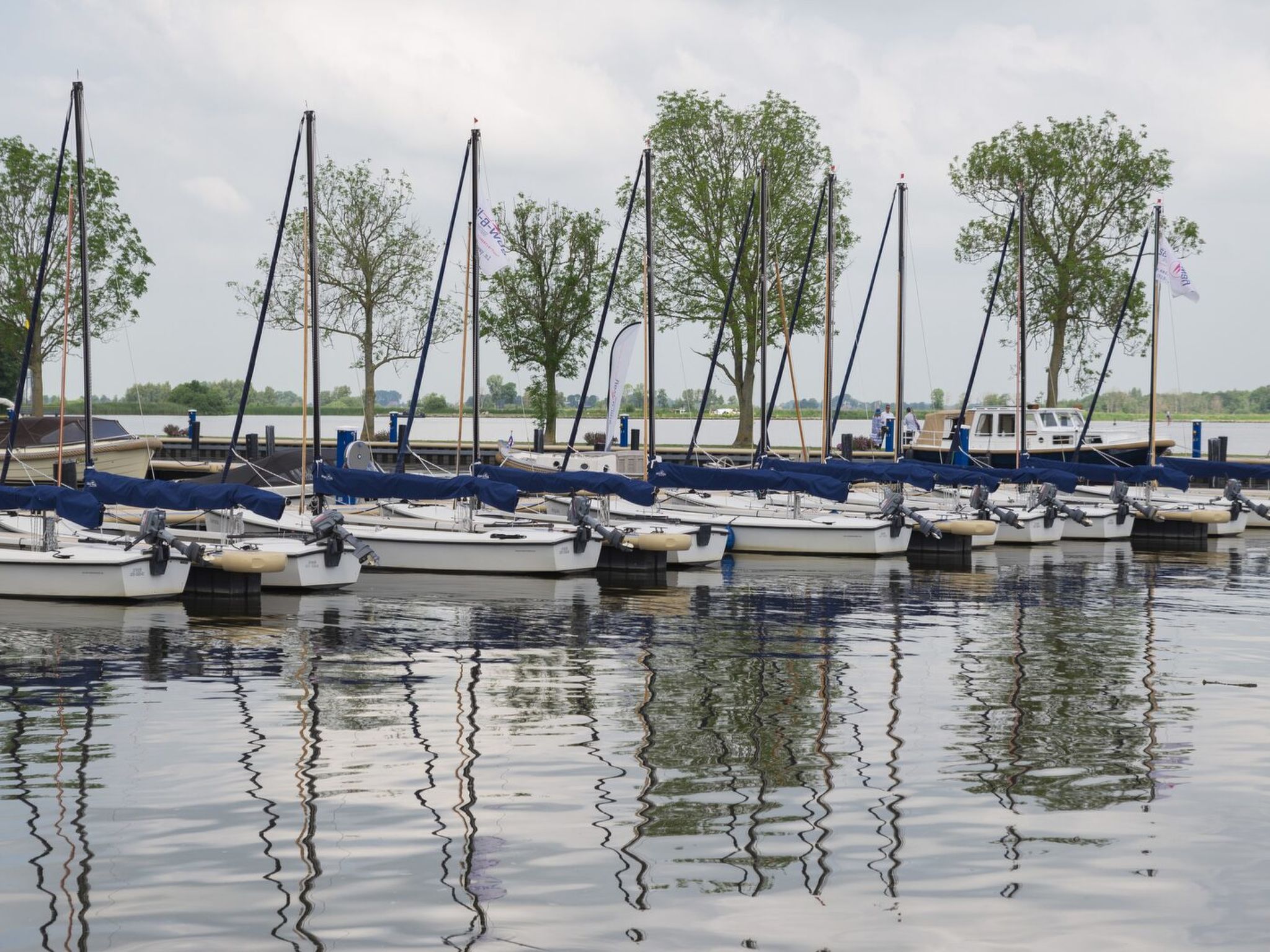 HouseBoat MeerRand - Outside