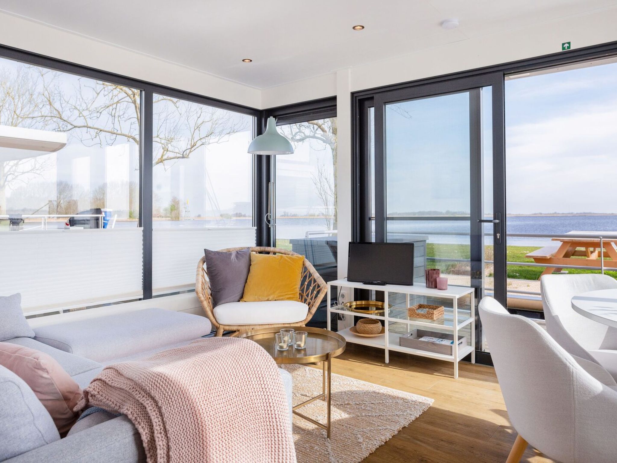 HouseBoat MeerRand - Inside