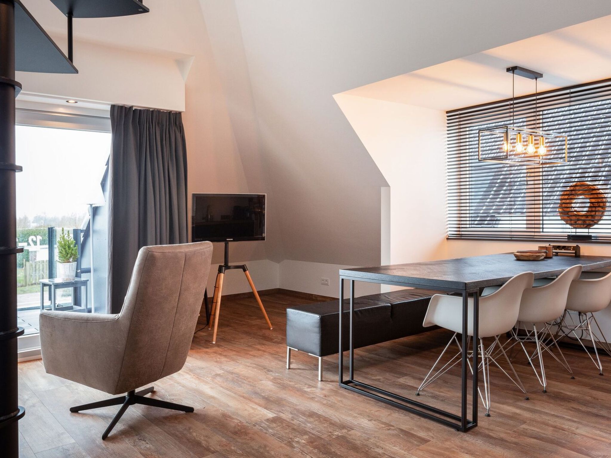 MeerPlezier Upstairs - Dedans