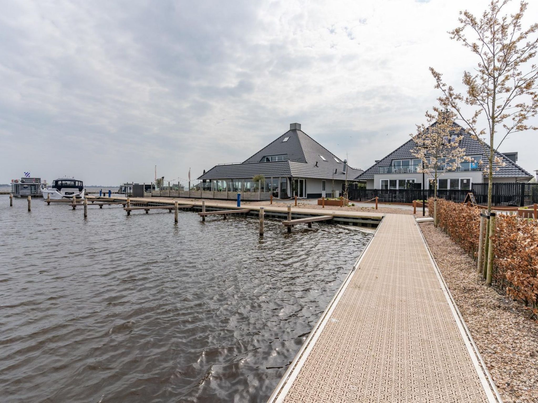 LagoLux Sneekermeer - Buiten