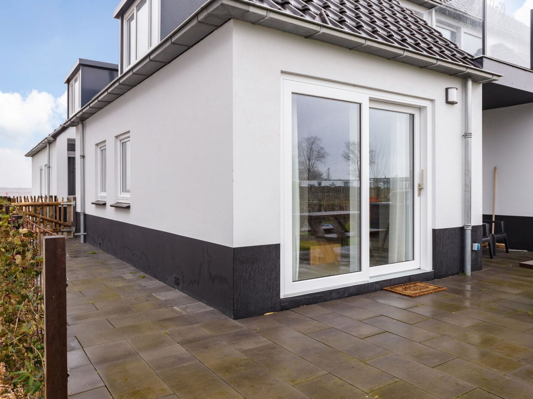 MeerPlezier Ground Level - Outside