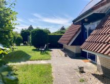 Vrijstaande bungalow Sonnenschein aan meer met golfbaan in Friesland - thumbnail 2