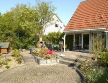 Vrijstaand vakantiehuis aan meer met tuin, 2km van zee in Anjum - thumbnail 2