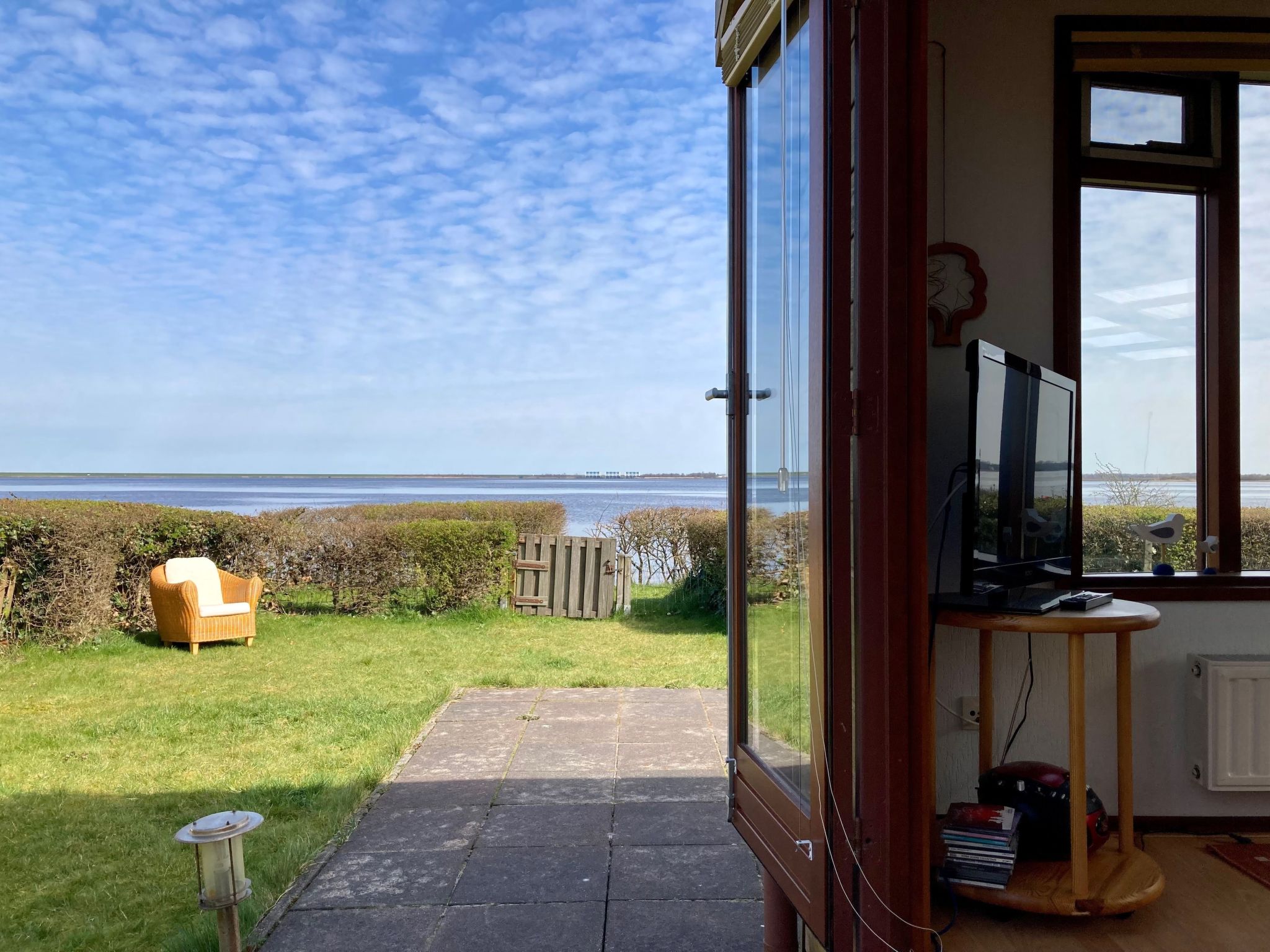 Haus Sonnenschein mit Blick auf das Lauwersmeer-Drinnen