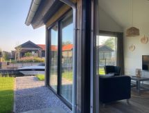 Nieuw luxe chalet aan water met privé-angelplaats in Anjum - thumbnail 6