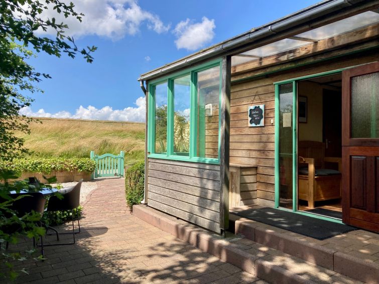 Aan het meer: Rustgevend vakantiehuis in Anjum voor 4 personen in Nederland