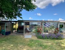 Luxe bungalow aan het Lauwersmeer met tuin en golfbaan in Anjum - thumbnail 2