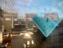 Vrijstaand vakantiehuis met sauna aan het water in Anjum, Friesland - thumbnail 5