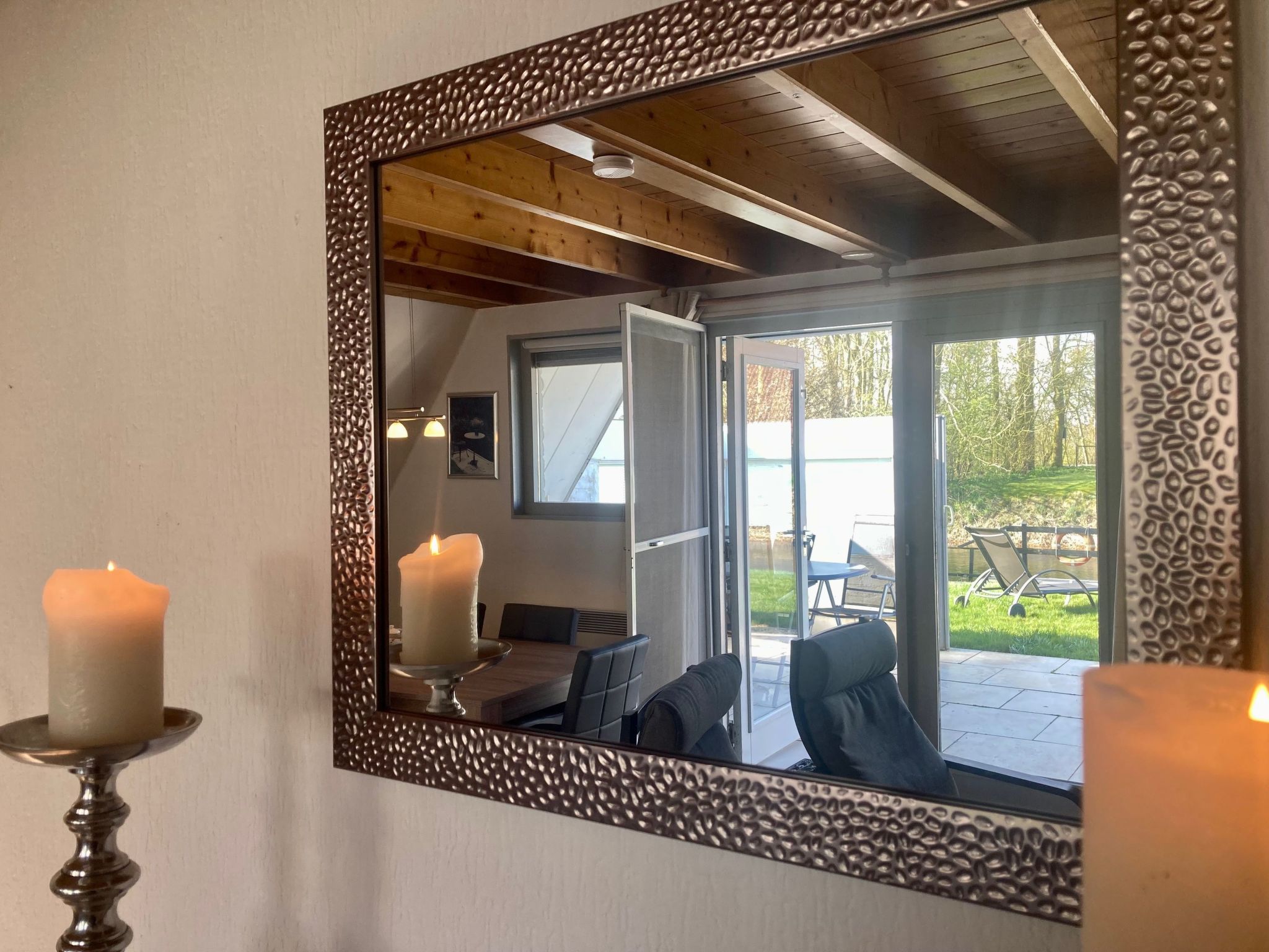 170 Platz an Sonne-Drinnen