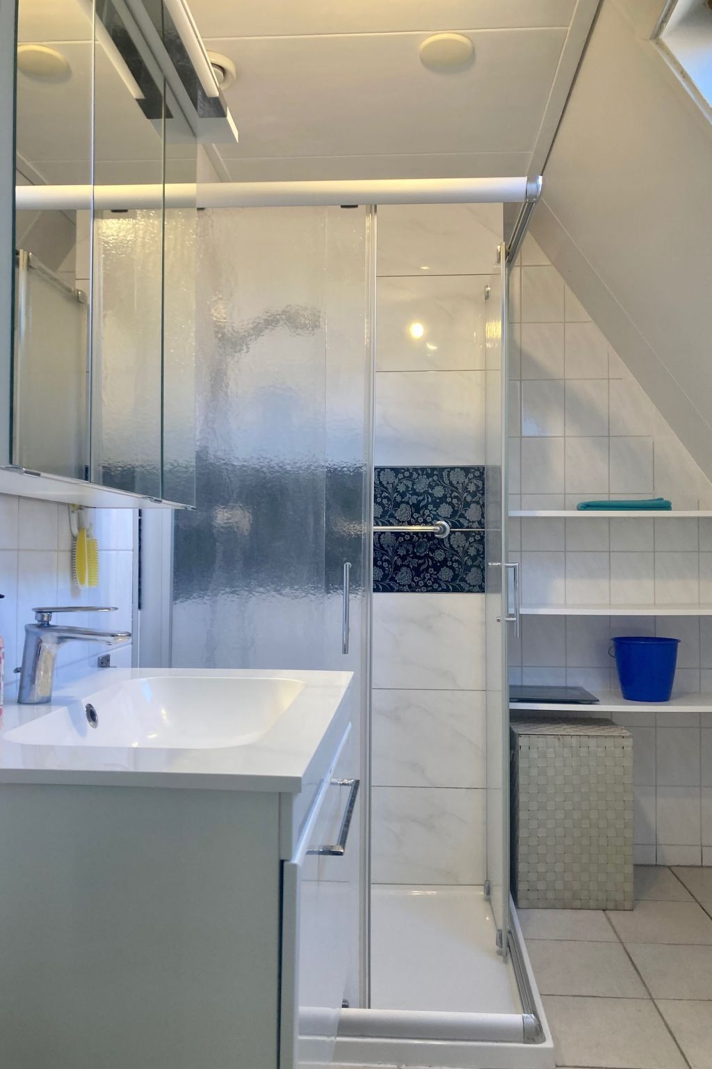 170 Platz an Sonne-Drinnen