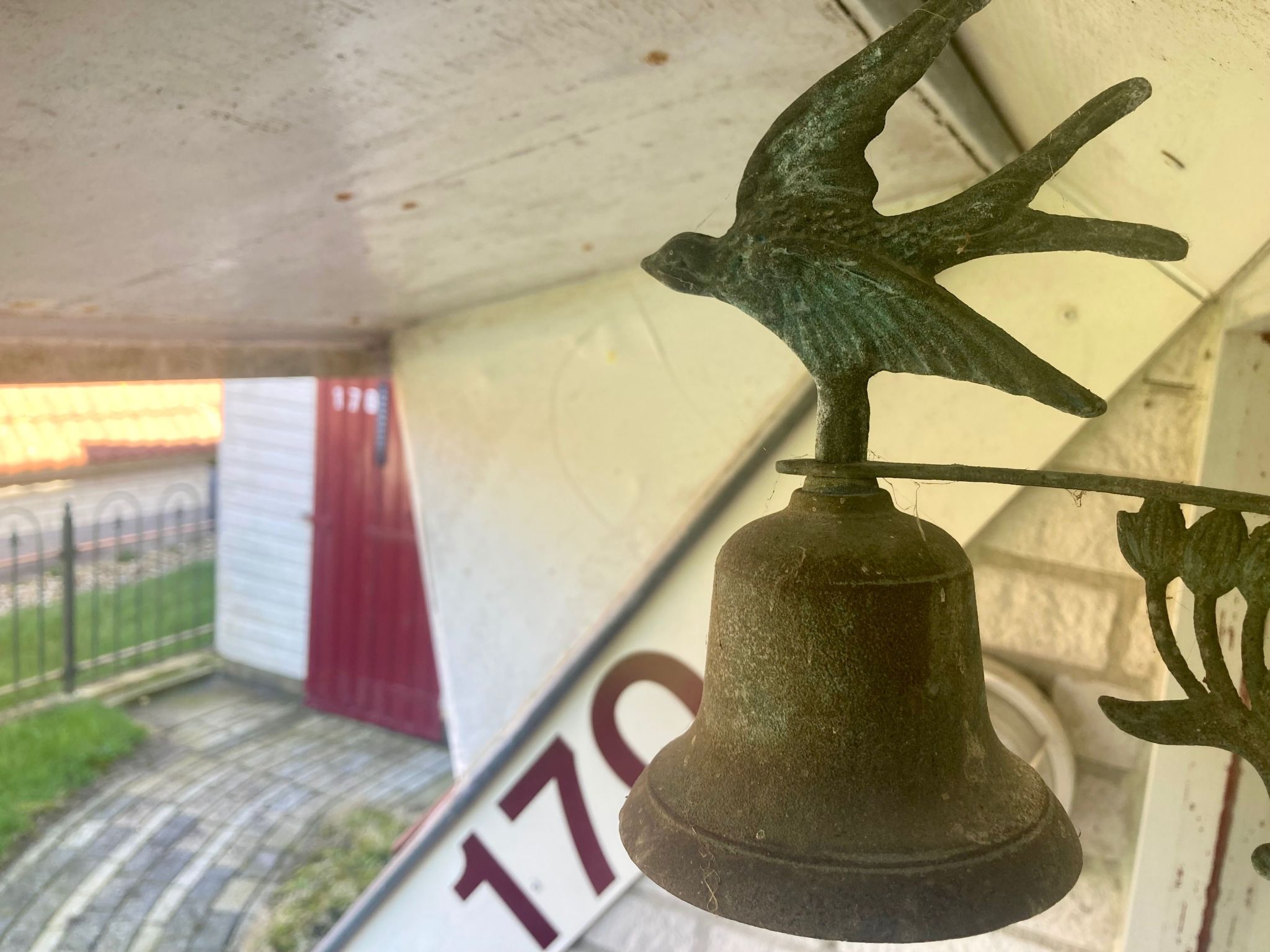 170 Platz an Sonne-Drinnen