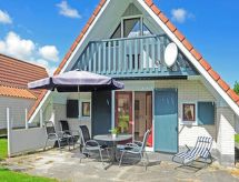 Vrijstaande bungalow bij meer en golfbaan in Anjum, Friesland - thumbnail 1