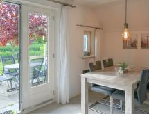 Vrijstaande bungalow bij meer en golfbaan in Anjum, Friesland - thumbnail 5