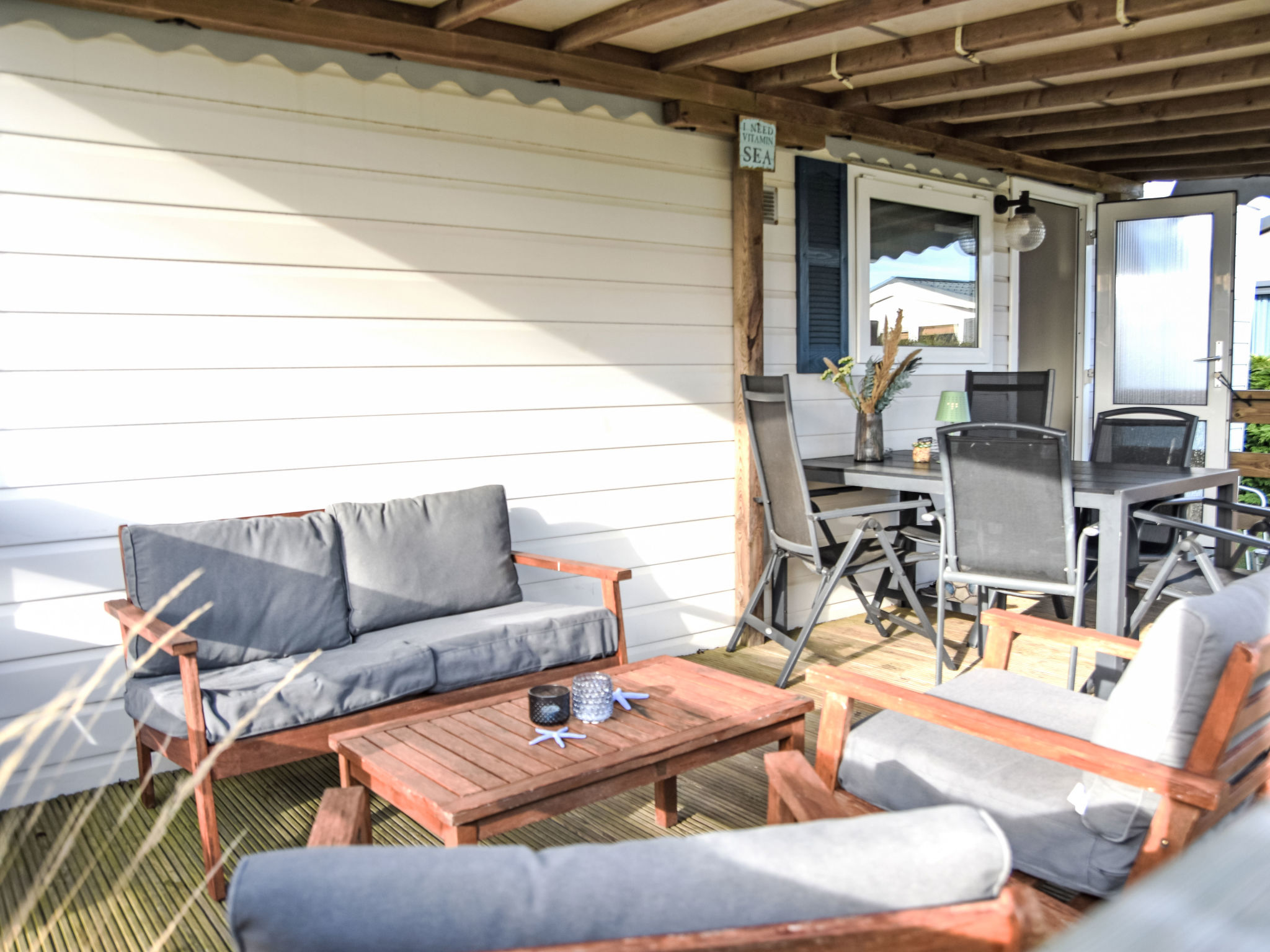 Strandnahes Chalet mit überdachter Veranda