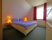 Yesser: Vrijstaand vakantiehuis met eigen terras bij zee in Friesland - thumbnail 5