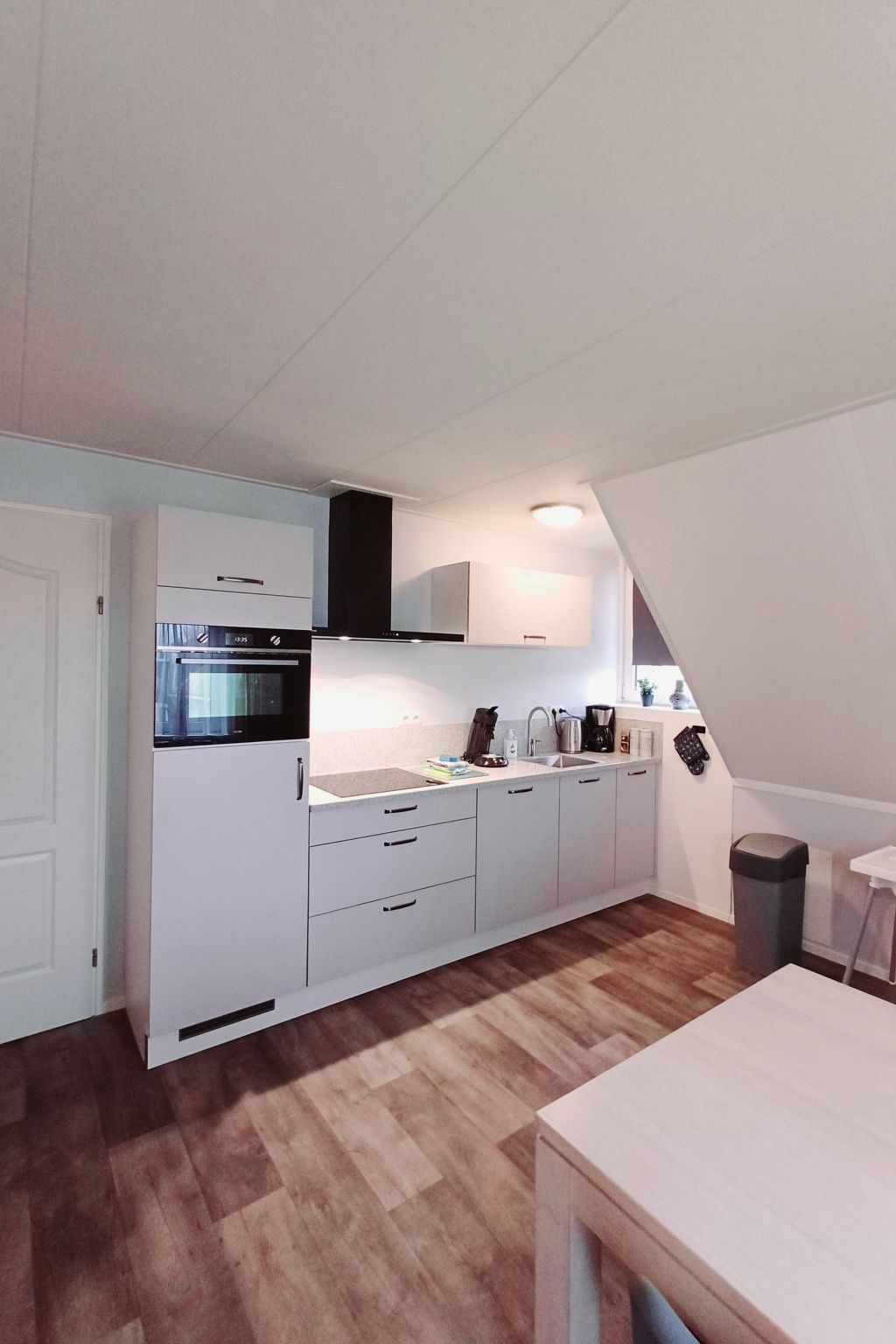 "Yesser" mit eigener Terrasse-Binnen